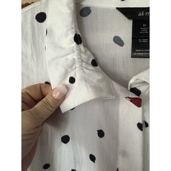 Ali Miles White and Black Polka Dot Tunic with Red Buttons Roll Tab Sleeves Sz M - Picture 5 of 6